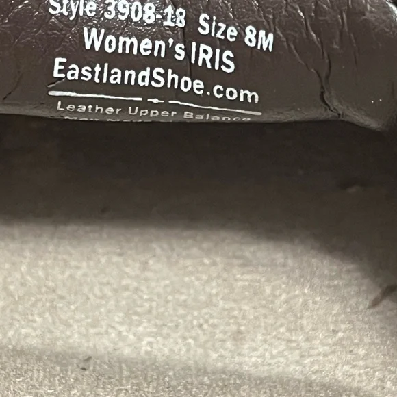 Eastland Women's Slip on New in Box With Active Memory Foam Coffee Color Size 8 - Picture 6 of 7